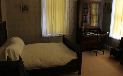 James A. Garfield National Historic Site - Lawnfield - Bedroom