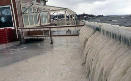 PHOTO: Water from Lake Eerie